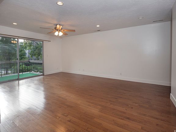 5th image of 5780 S Waterbury Way Unit J