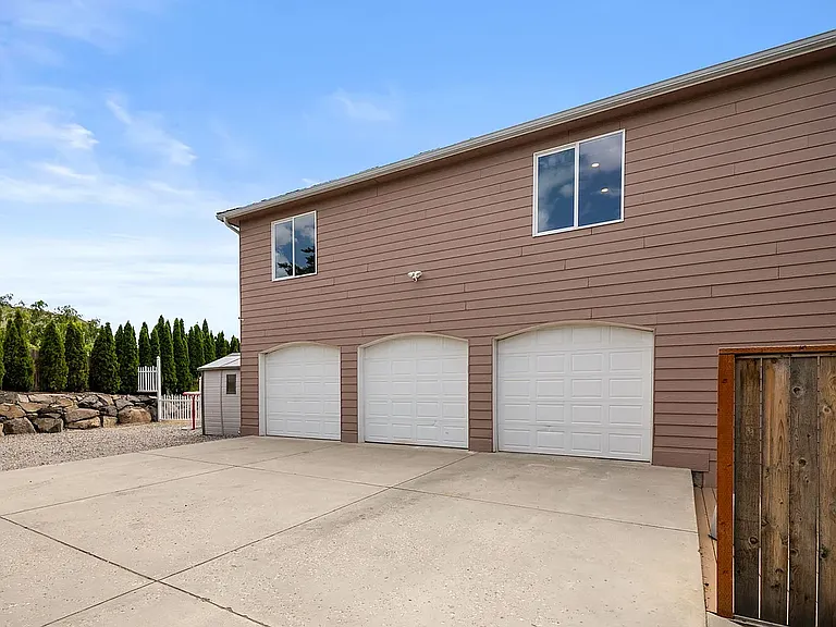 2330 Fancher Heights Blvd — Photo 34