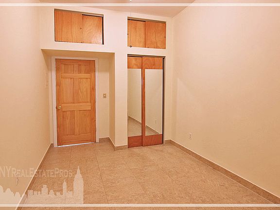 4th image of 7039 67th Pl APT 2R