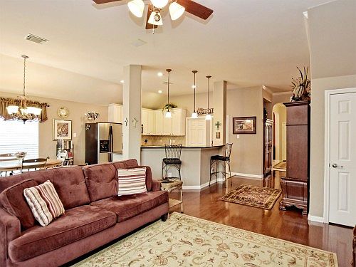 2nd image of 4337 Canyon Glen Cir