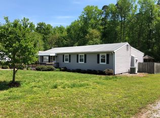 21709 Magnolia Ave, South Chesterfield, VA 23803