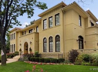 6702 N Lawndale Ave, Lincolnwood, IL 60712