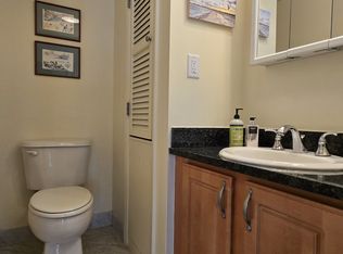300 Hammond Pond Pkwy #204, Chestnut Hill, MA 02467