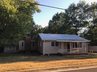 330 Davis Ave, Toccoa, GA 30577
