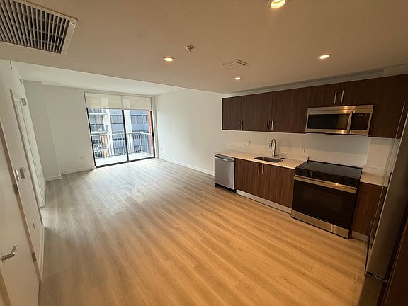 4th image of 4325 NW 11th St #411