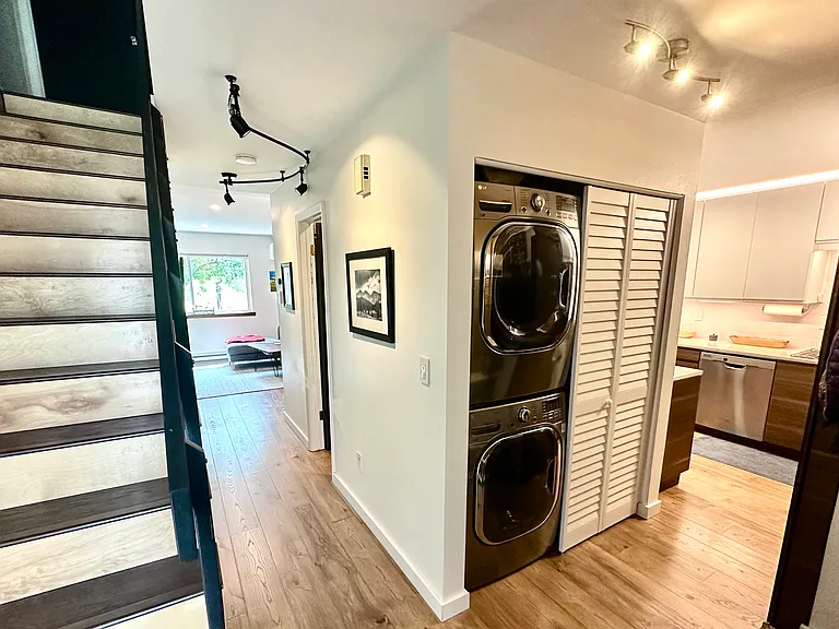 Centaur Cir — Photo 10