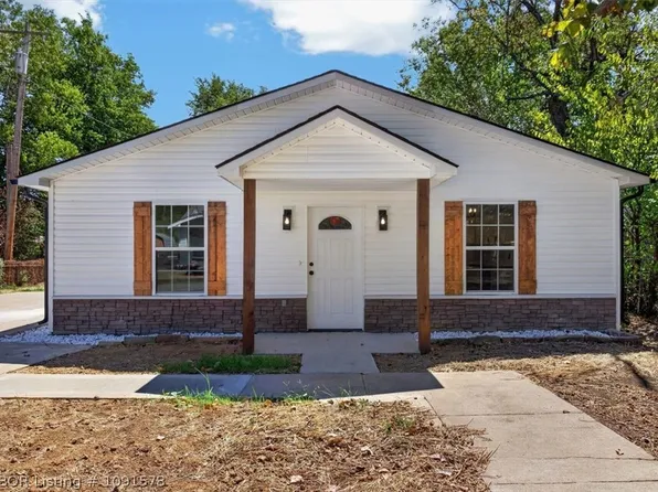 604 N Witte St, Poteau, OK 74953