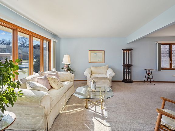 4th image of 5526 Jessica Dr