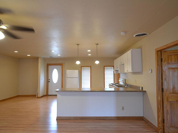 3rd image of 1203 1/2 S Osteopathy Ave