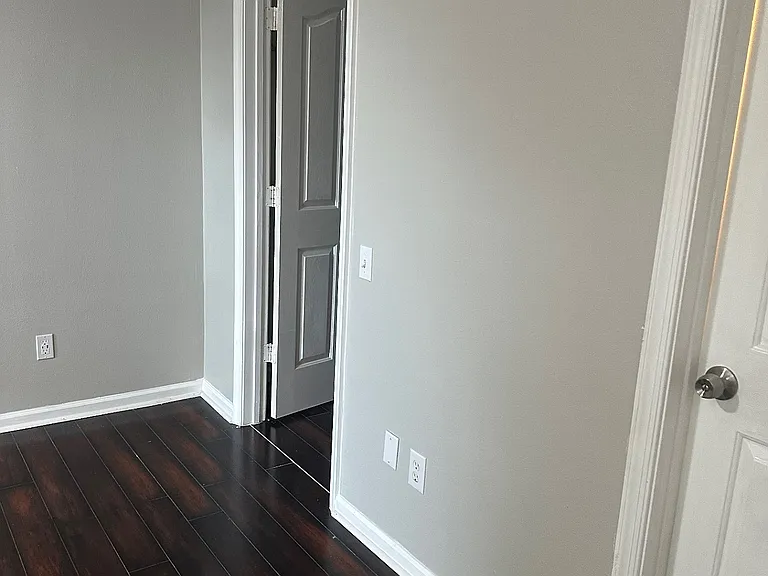 827 Mission Ave — Photo 20