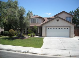 1102 Foxcroft Ln, Bakersfield, CA 93312