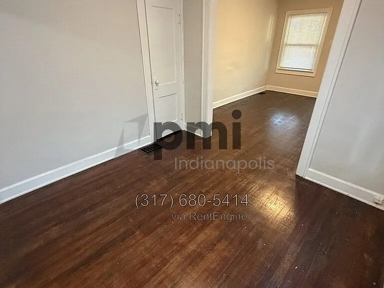 943 N Drexel Ave — Photo 19