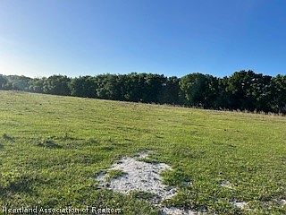 5th image of 725 Bluff Hammock Rd