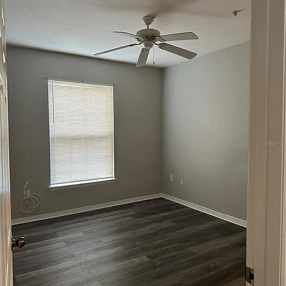 10101 Courtney Palms Blvd #103 — Photo 12