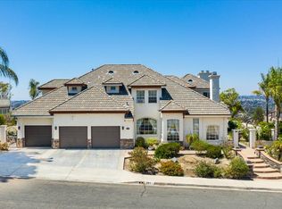 391 Surrey Dr, Bonita, CA 91902