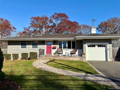 223 Timberpoint Road, East Islip, NY, 11730