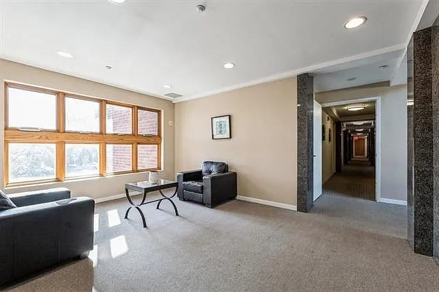 17 Meadow Rd #307 — Photo 21
