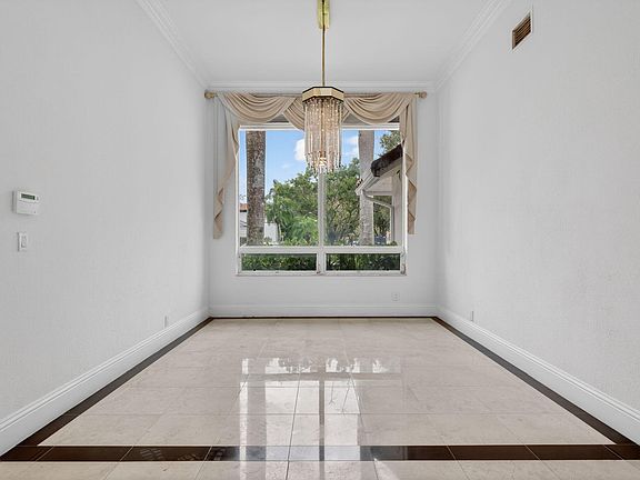 4th image of 3271 Harrington Drive