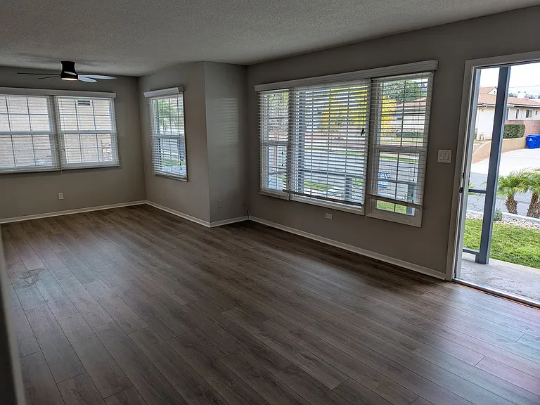 6682 Birchwood St — Photo 9