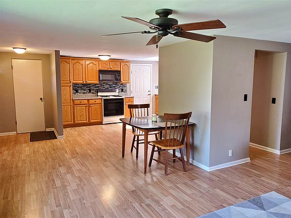 2nd image of 208 Jo Ave