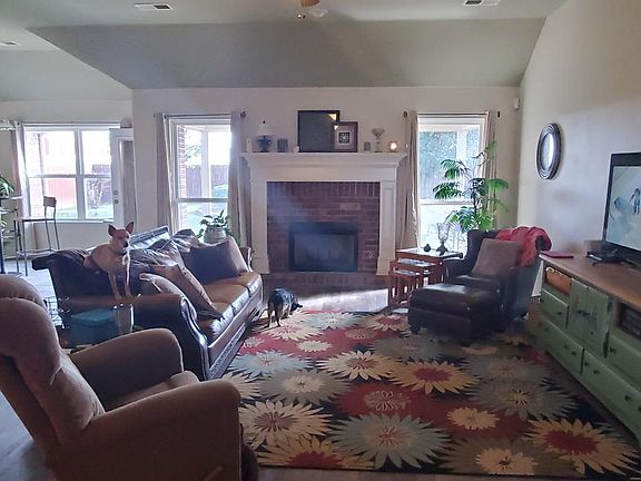 2nd image of 15623 S College Ave
