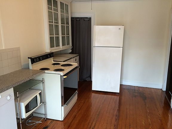 3rd image of 8 Palfrey St #2