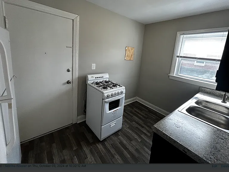 44th Street Apts. — Photo 4