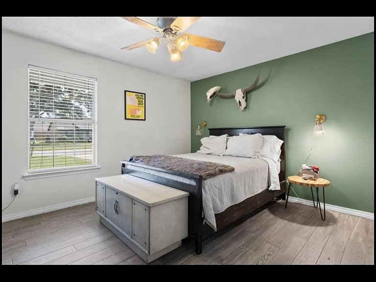 3905 Yosemite Dr — Photo 6