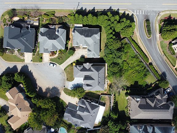 3rd image of 4771 Powers Park Ct NE