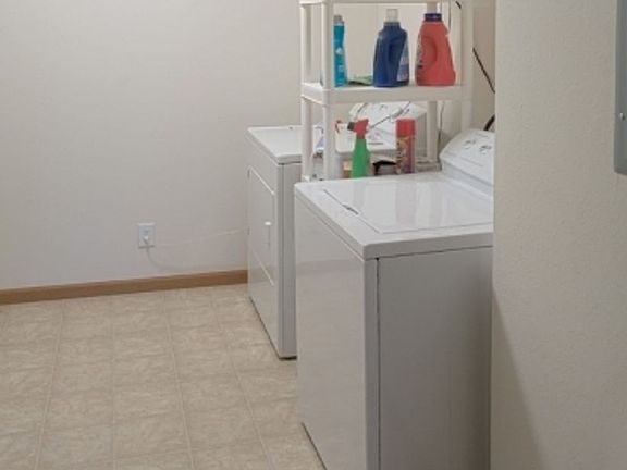 4th image of 1105-1117 Anthrop Dr #4482