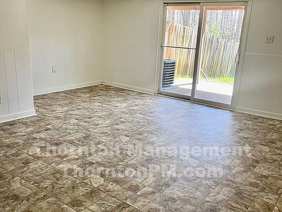 2nd image of 408 Olde Greenwich Cir