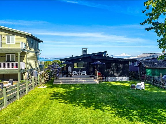 2nd image of 103 Bay View Drive