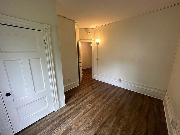 5th image of 16-18 Lafayette Pl #182