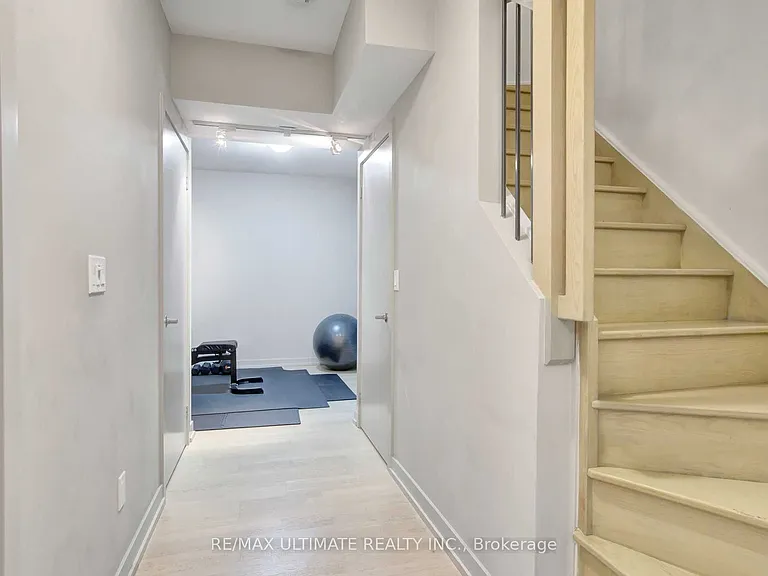 140 Broadview Ave #30 — Photo 17
