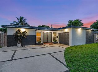 8380 NW 26th Pl, Sunrise, FL 33322