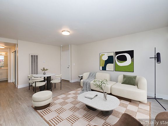 3rd image of 115 Moss Ave APT 201