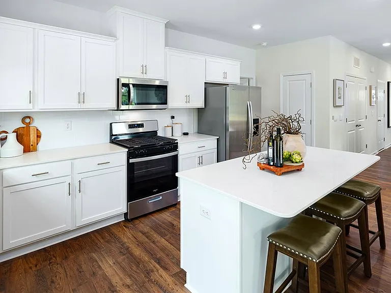 3755 Charles St NW — Photo 11