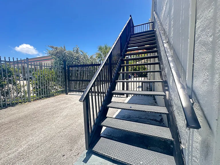 50 NW 79th St — Photo 70