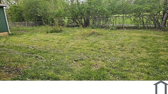 3rd image of 303 Louis Rd