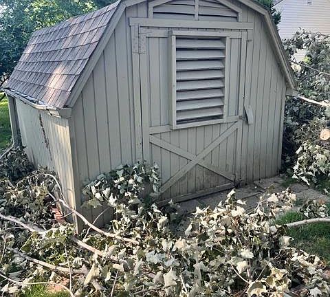 5th image of 5725 Horton St