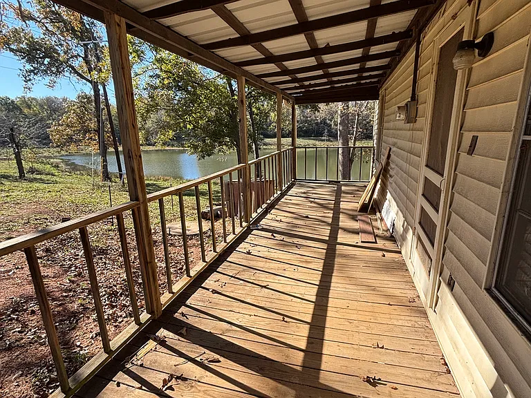 1731 County Road 3701 — Photo 21