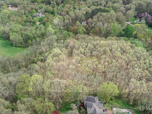 3rd image of 7779 Silverthorne Dr SE