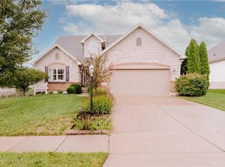 216 Bentridge Dr, Springboro, OH