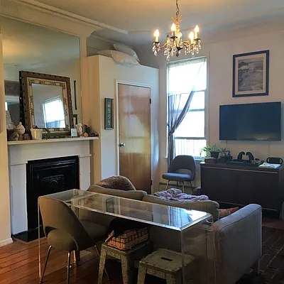 Rented by LDMI Realty Group LLC | media 22