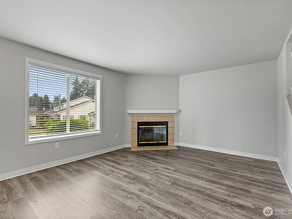 2nd image of 332 S 327th Lane