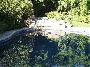 70 Fair Oaks Dr, Medford, OR 97504