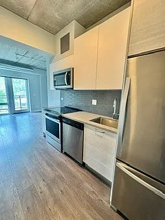 2407 W Eastwood Ave #303 — Photo 2