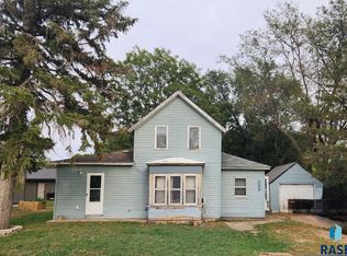 430 S Main St, Chancellor, SD 57015