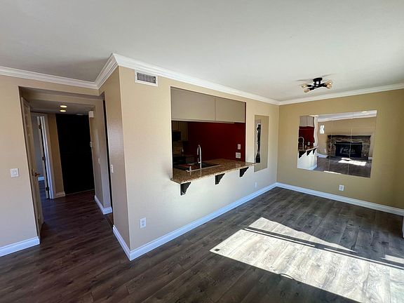 2nd image of 2608 Broadway APT 11