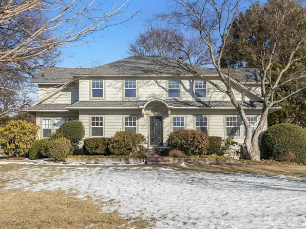 17 Beach Drive, Darien, CT 06820